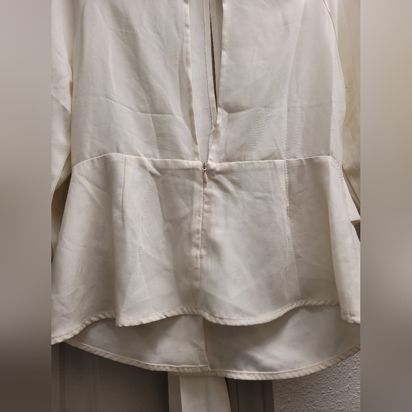 Ivory/Cream Woman Blouse L - Picture 8 of 12